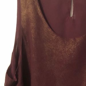 Wine and gold sleeveless blouse with pocket